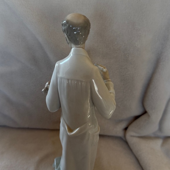 Lladro Porcelain figurine – the veterinarian - Picture 6 of 8